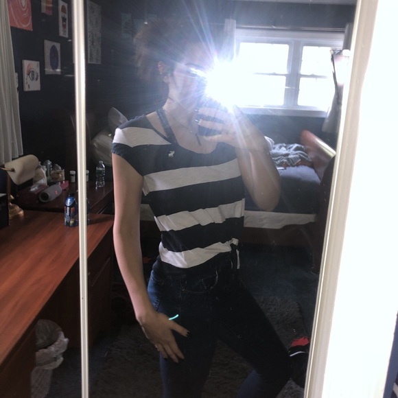 Striped Tie Bottom Abercrombie&Fitch T-Shirt 😍 - Picture 4 of 4